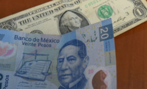 El dólar puede anticipar el triunfo (o derrota) de AMLO en mayo