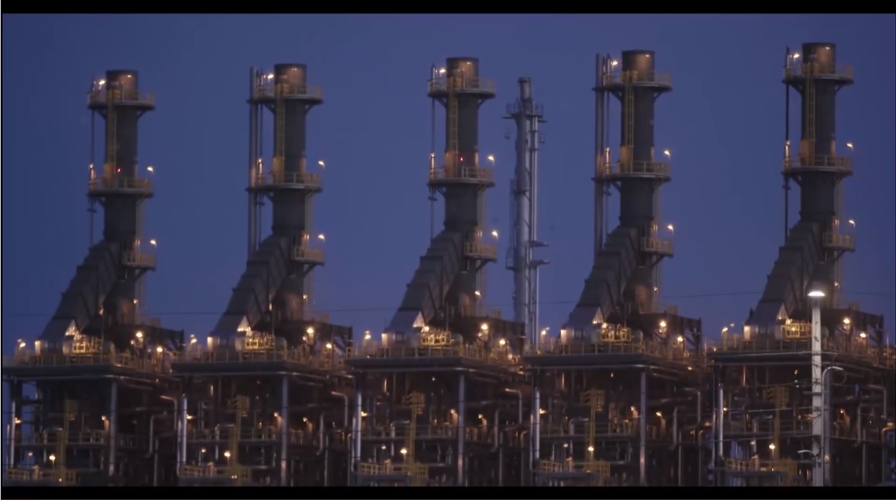 Una refinería de 300,000 barriles, un sueño al alcance de muy pocos