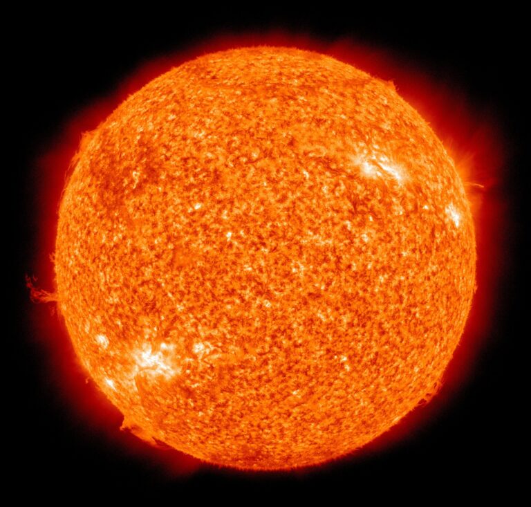 Se registran cuatro erupciones solares